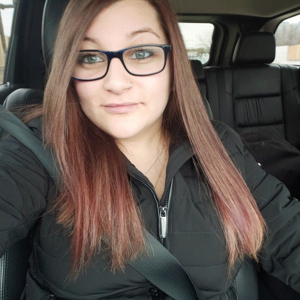 Meet your Posher, Joli